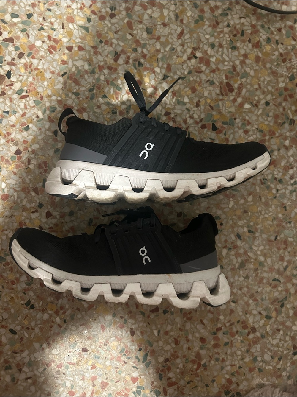 womens black on cloudswift running shoes